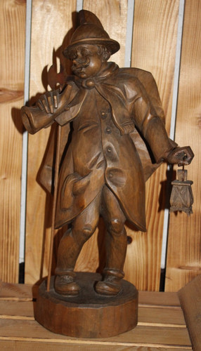 Antike geschnitzte holzfigur - antike,